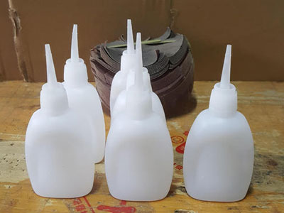 增強型瞬間膠水的特性、化學原理與使用方法